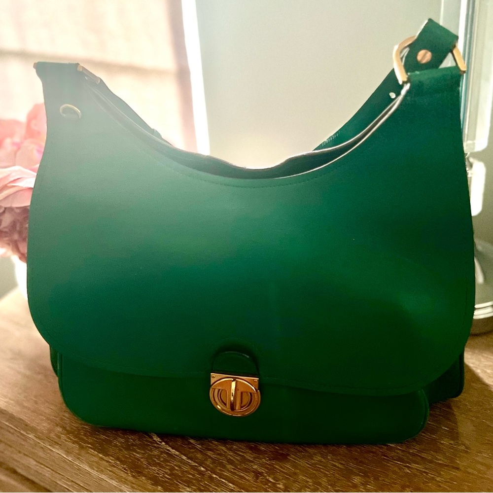 Tory Burch retro style green shoulder bag